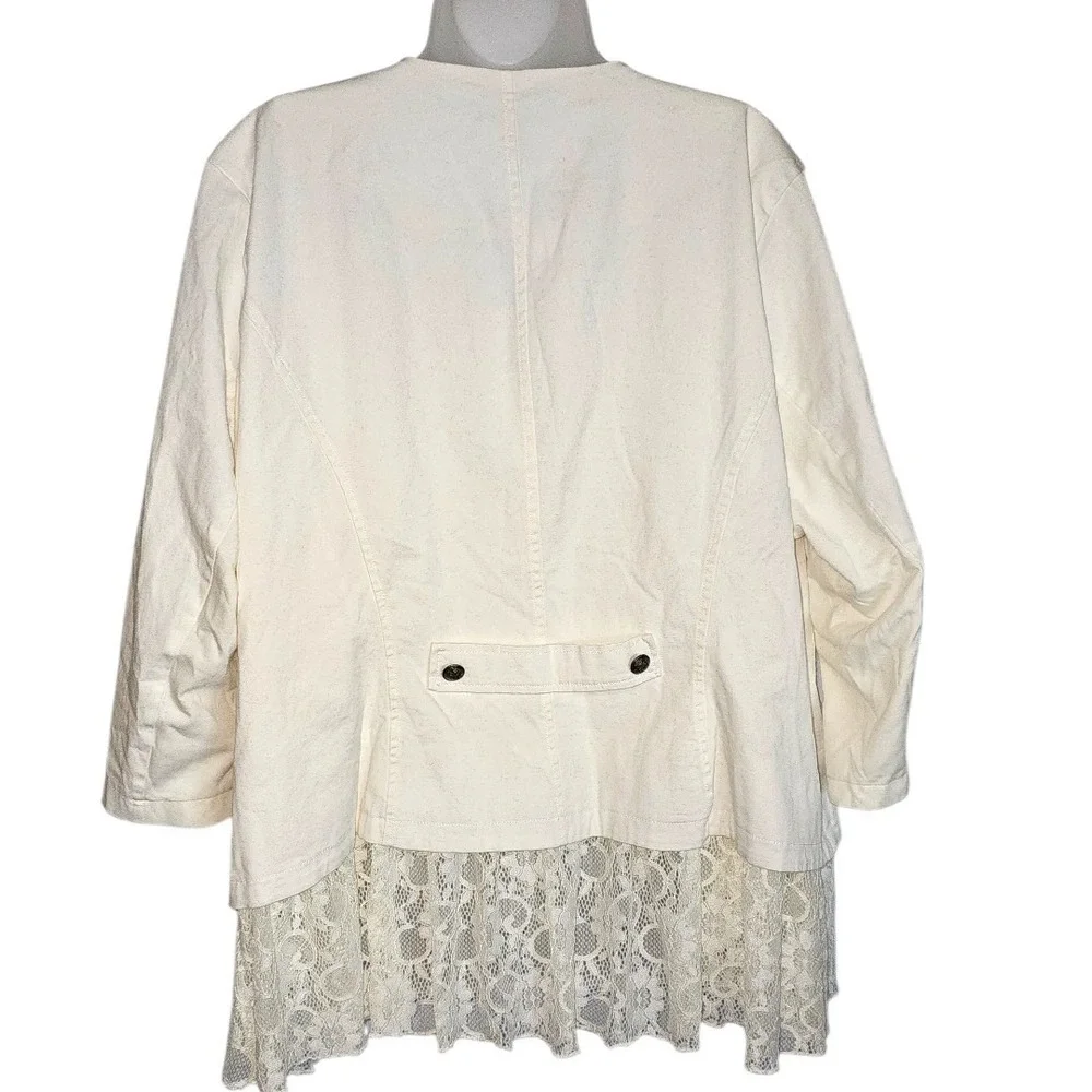 Torrid‎ Ivory Lace Peplum Military 3/4 Sleeve Open Jacket Sz 3 Romantic Edge NWT